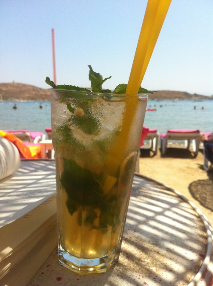 beach-bar