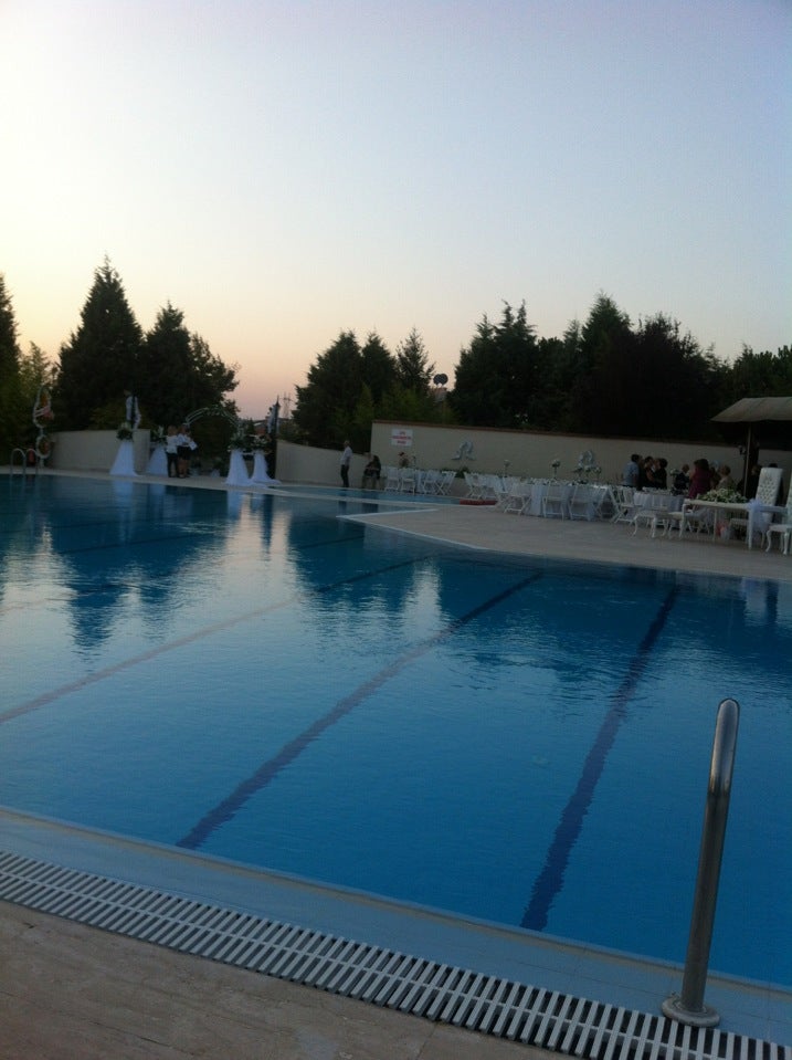 pool