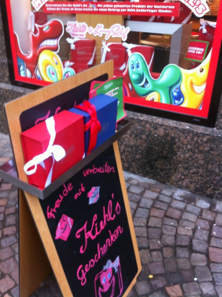 cosmetics-shop