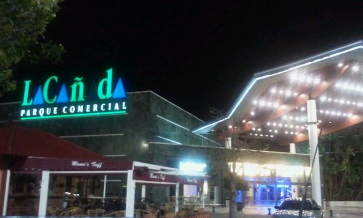 shopping-mall