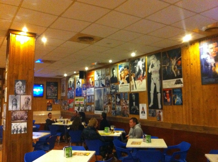 fast-food-restaurant