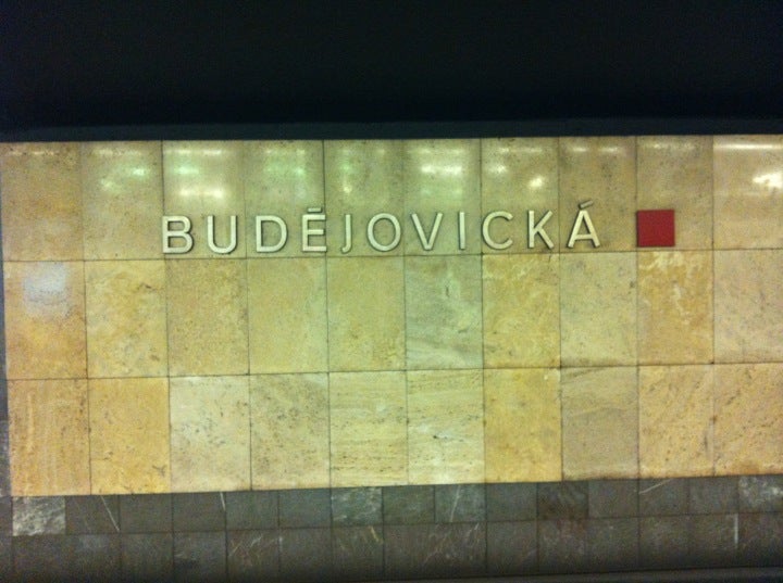 metro-station