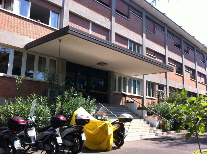 fraternity-house