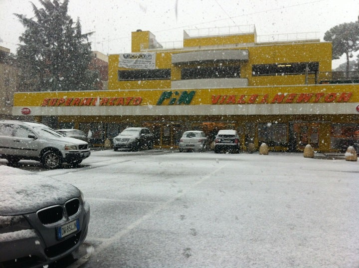 supermarket