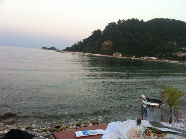 greek-restaurant