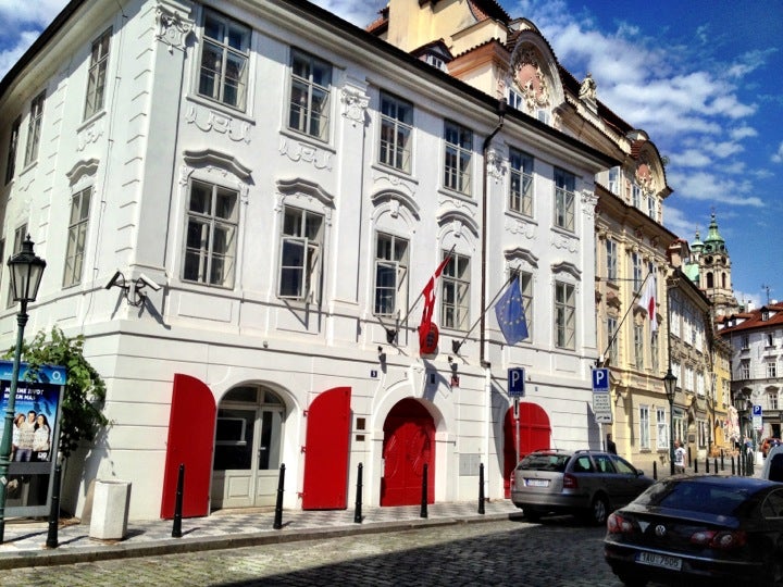 embassy-consulate