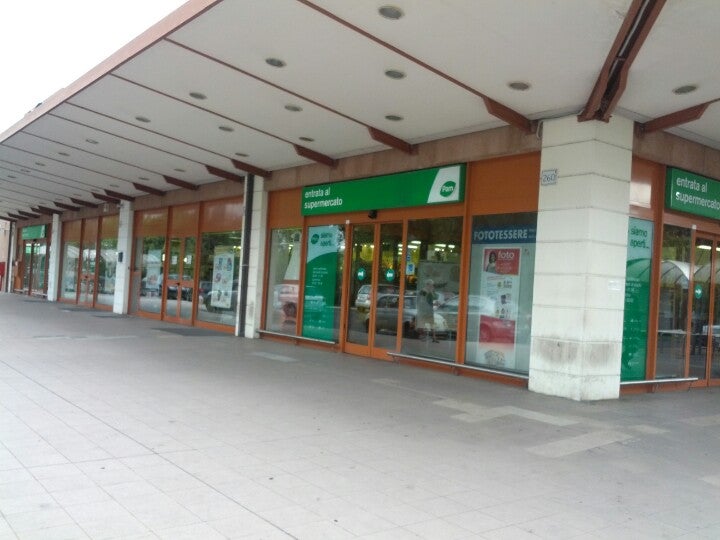 supermarket