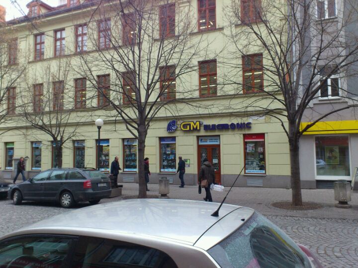 electronics-store