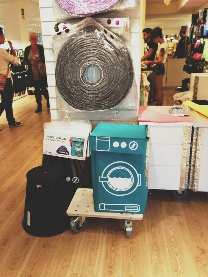 furniture-home-store