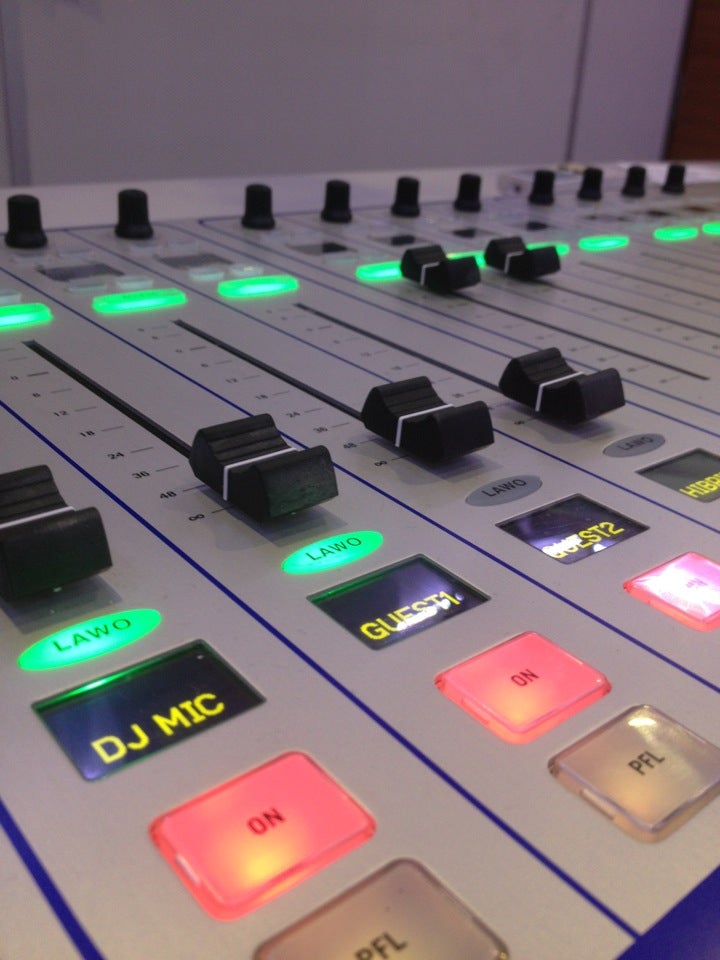 radio-station