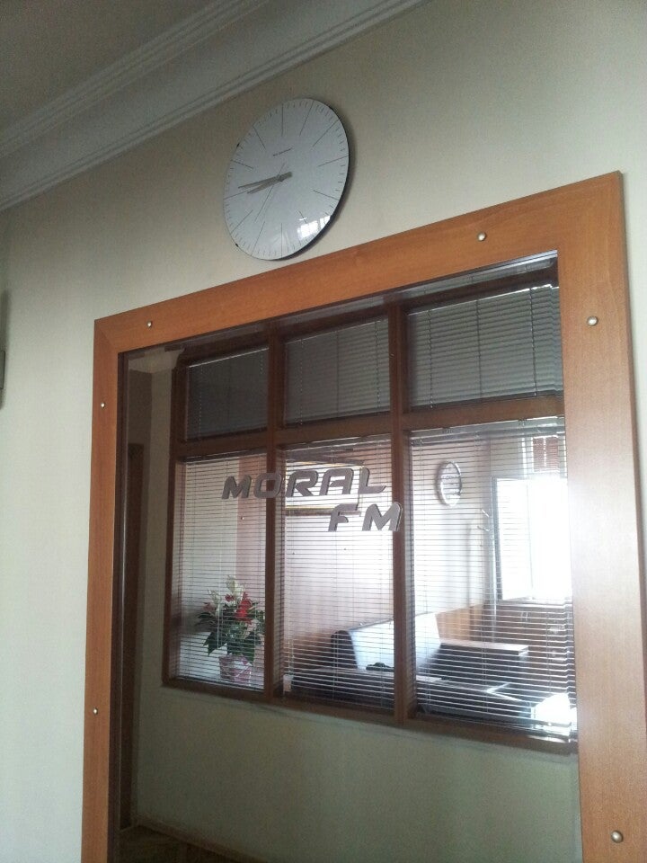 radio-station