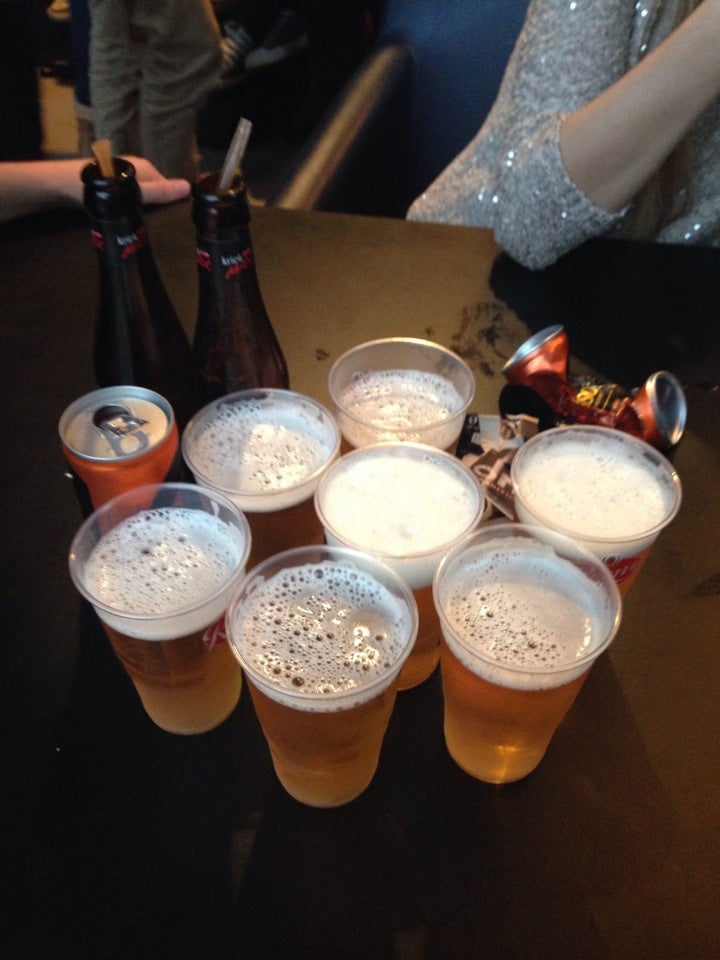bar