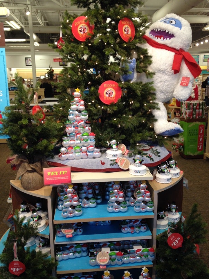 Photo Gallery Hilton Garden Inn Dallas Lewisville Tx Sukeforth Festival Of Trees 2022