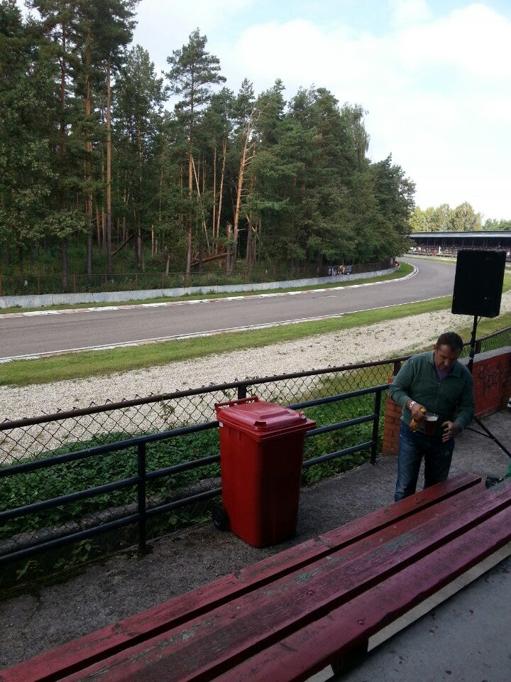 racetrack