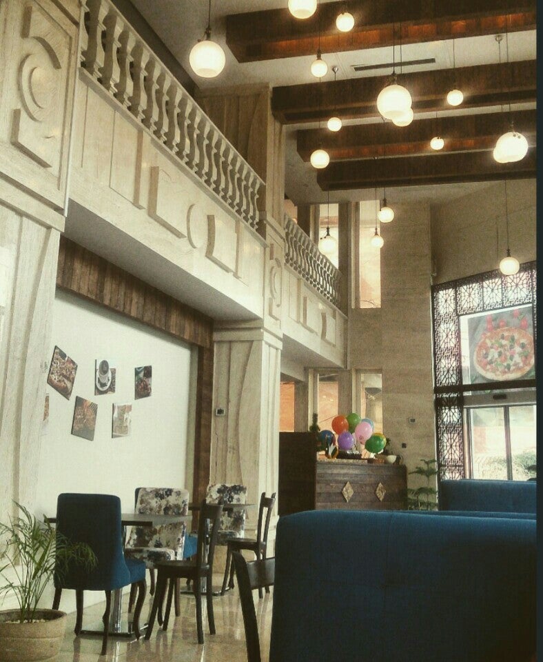 food-court