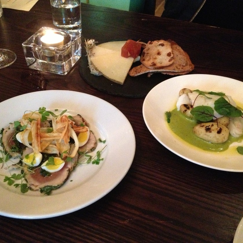 Opera Tavern - Bar,Italian Restaurant,Tapas Restaurant,Tapas Bars - cheese,well,lunch,healthy food,town,good for working,ice cream,espresso,bread,pork,dinner,crowded,great value,potatoes,peppers,gardens,snacks,theaters,trendy,good for dates,nuts,apartments,yogurt,ham,truffles,gluten-free food,mint,eggplant,good for a quick meal,salted caramel,foie gras,skewers,good for groups,rosemary,figs,good for special occasions,cutlets,confit,Sherry,chestnuts,mini burgers,scotch eggs,homemade lemonade,chocolate fondant,charcoal grills,pinchos,courgette flower,mini iberico,salsify salad