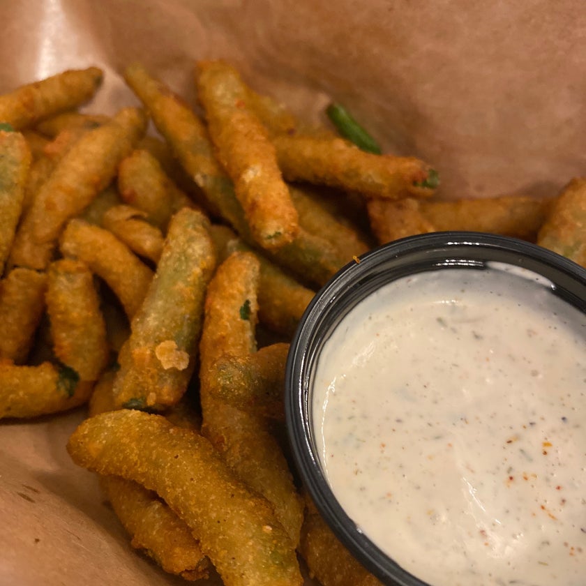 Smoke Tree BBQ - Sports Bar,BBQ Joint,American Restaurant - 
