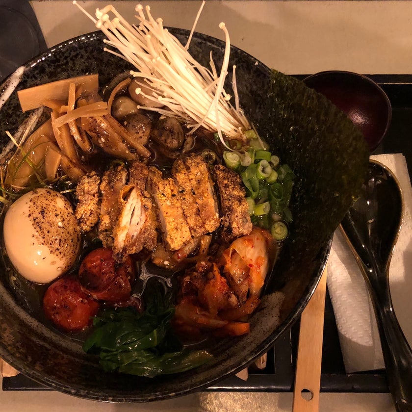 50 A Burger & Champagne Bar - Restaurant - chicken,burgers,salads,french fries,ramen,gluten-free food,gyoza