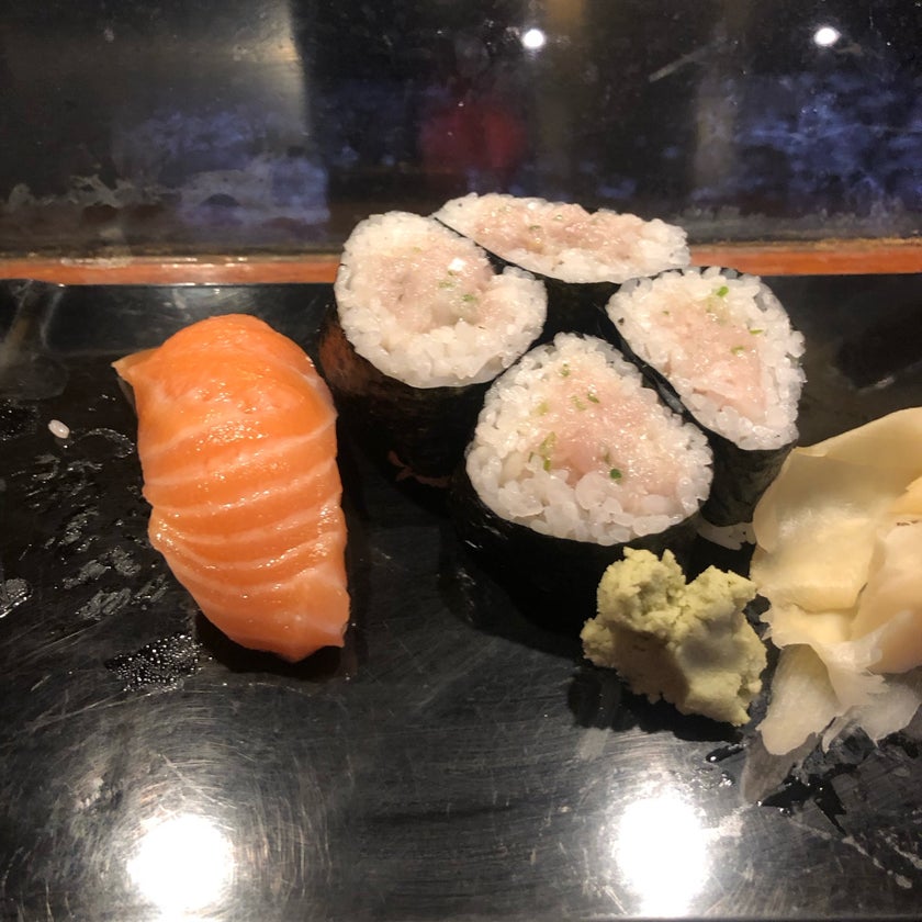 Hide Sushi - Sushi Restaurant - good service,lunch,clean,sushi,dinner,great value,good for dates,cash only,off-menu items,teriyaki,unagi,hand rolls,hamachi,albacore,sea bream,ponzu sauce,ankimo