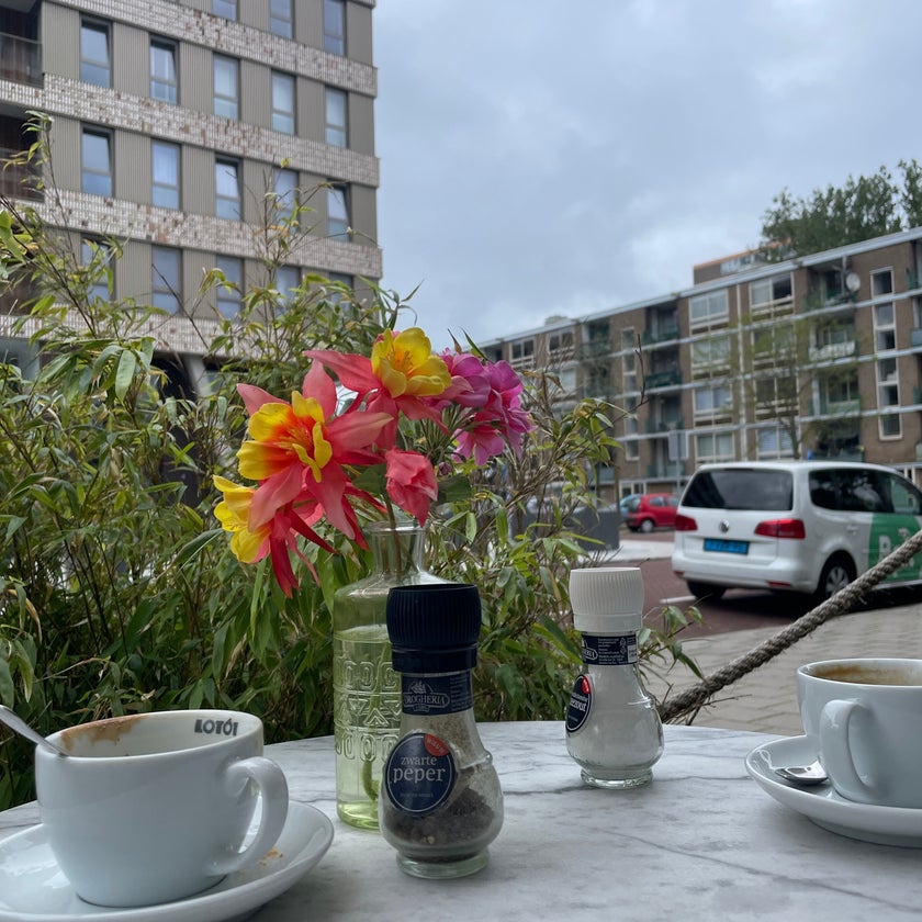 Benji's Bro - Café,Restaurant - 
