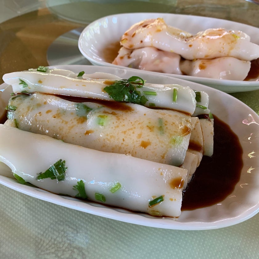 Wu's Wonton King - Cantonese Restaurant,Dim Sum Restaurant - restaurants,meats,lunch,wine,pork,eggs,dinner,crowded,buns,wontons,spring rolls,BYOB,good for groups,good for special occasions,sprinkles,BYO,shumai,veal chops,snow peas,crispy garlic chicken,golden fried rice