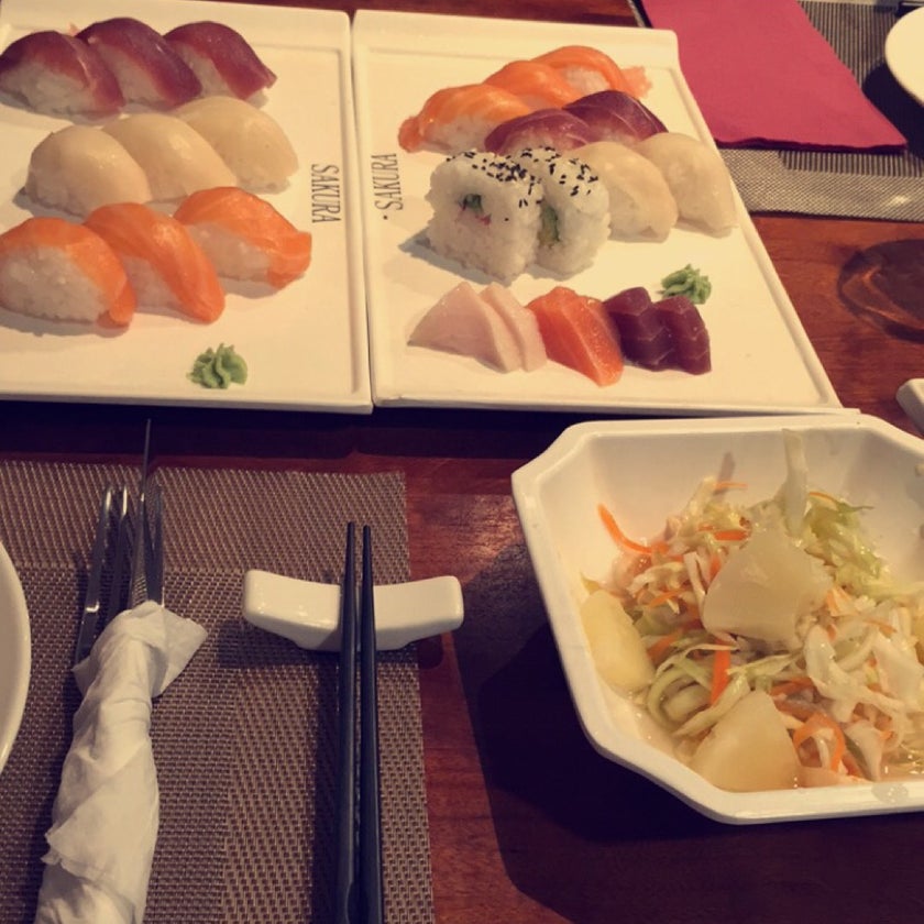 Sakura VI Wok - Asian Restaurant - friendly staff,sushi,all you can eat