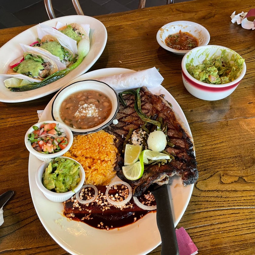Los Cuernos - Mexican Restaurant - 