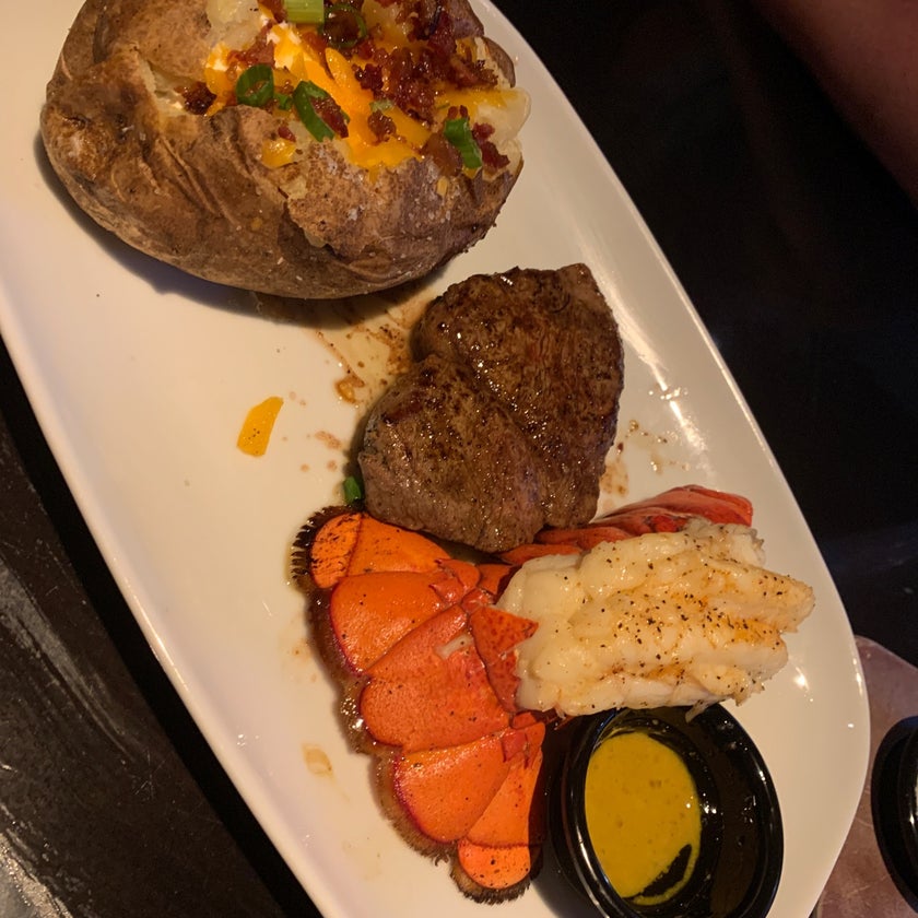 Longhorn Steakhouse - Steakhouse - bar,lunch,steak,dinner,great value,ribs,good for a quick meal,good for groups,good for special occasions