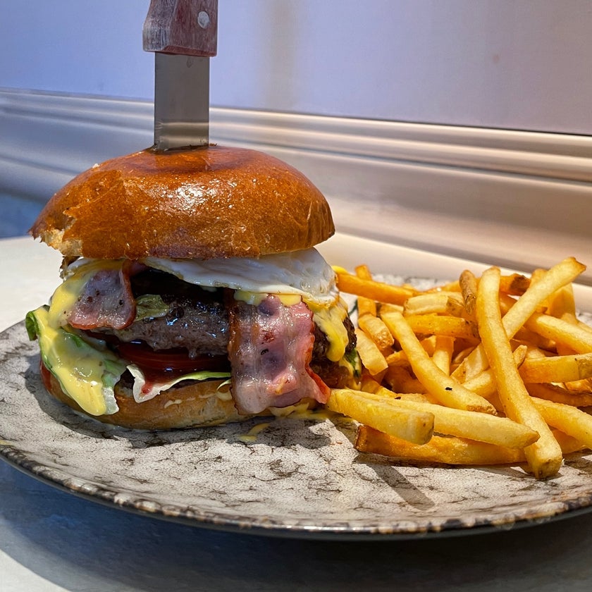 Dirty Skillet Hk - American Restaurant - 