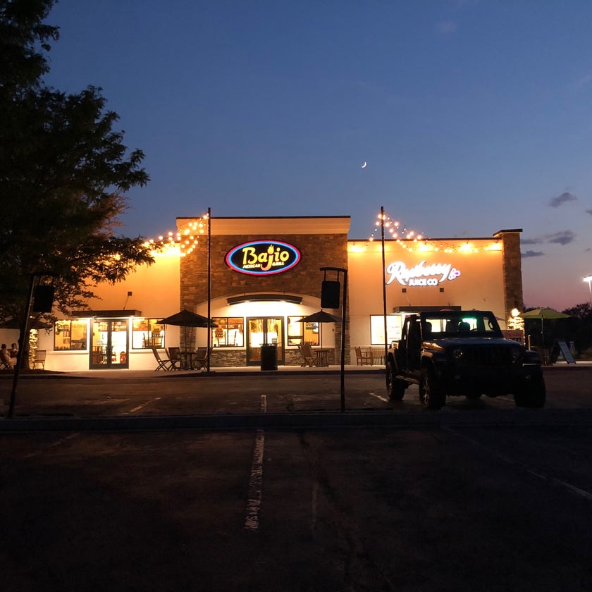Bajio Mexican Grill - Mexican Restaurant - salads,lunch,great value,dresses,enchiladas,daily specials,vinaigrette,sweet pork