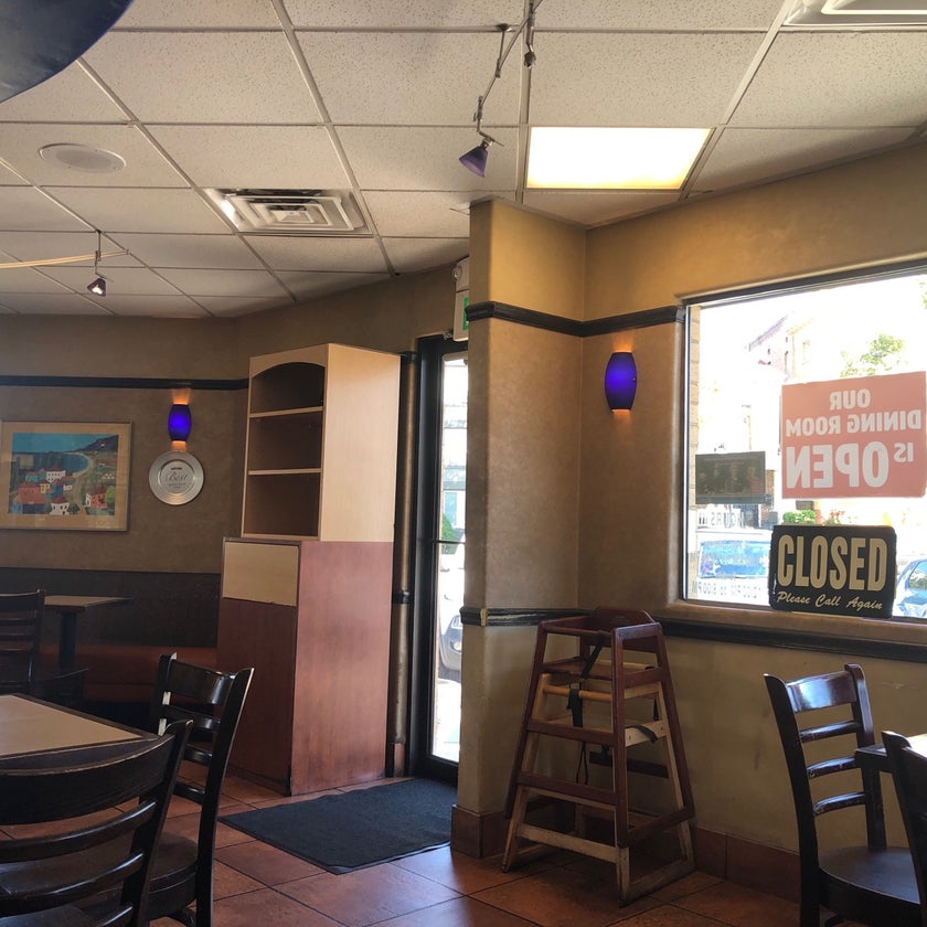 Greek Souvlaki - Fast Food Restaurant,Greek Restaurant,Mediterranean Restaurant - good service,cheese,lunch,town,rice,parking,french fries,dinner,great value,milkshakes,Greek food,lakes,iced tea,gyros,white sauce