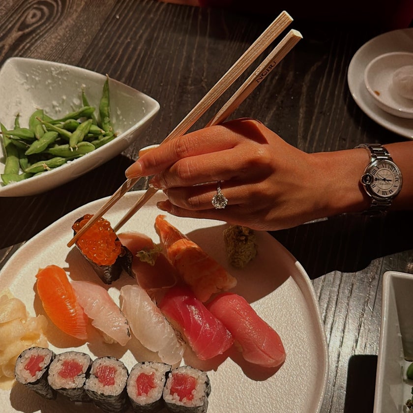 Nobu Downtown - Japanese Restaurant,Japanese,Sushi Bars,Asian Fusion - bar,good service,desserts,pricey,beef,lunch,brunch food,healthy food,eggs,dinner,great value,takes reservations,mushrooms,chefs,appetizers,wraps,spacious,cappuccinos,trendy,good for dates,honey,green tea,jalapeños,eggplant,off-menu items,people watching,miso,matcha,skewers,chicken & waffles,good for business meetings,good for special occasions,jalepenos,yuzu,Toro,crispy rice,marinades,red chili,ponzu,truffle aioli,blue fin,washu