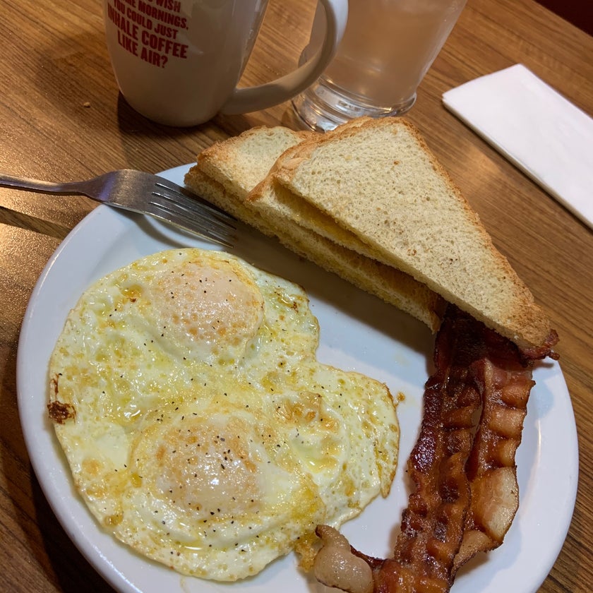 Denny's - Restaurant - meats,breakfast food,inexpensive,lunch,brunch food,eggs,dinner,bacon,family-friendly,good for a quick meal,Philly cheesesteaks,skillets,good for groups