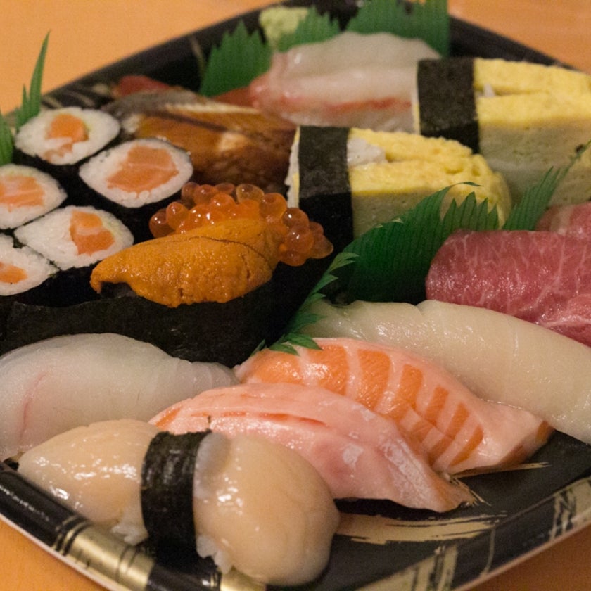 Aoyama & Sushi Restaurant - Sushi Restaurant - bar,fruit,healthy food,parking,dinner,crowded,takes reservations,bananas,mango,cheesecake,trendy,good for dates,green tea,prix fixe menu,good for special occasions,mochi,hand rolls,black sesame ice cream