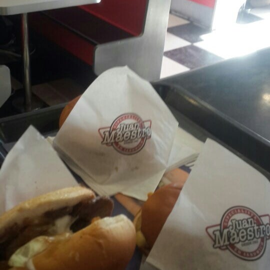 Juan Maestro Mall Paseo Estación - Sandwich Spot - bar,breakfast food,churrasco,chacarero