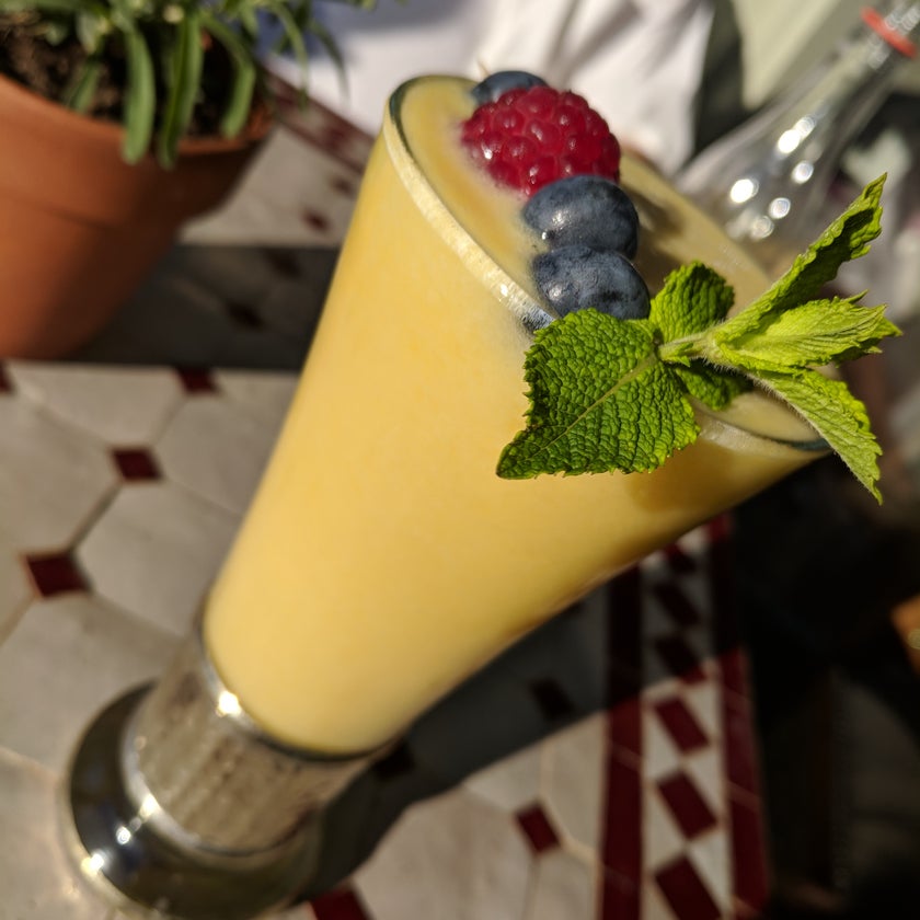 Comptoir V - Lebanese Restaurant - 