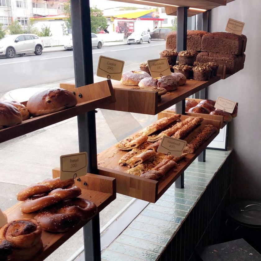 Brauð & Co - Bakery - 