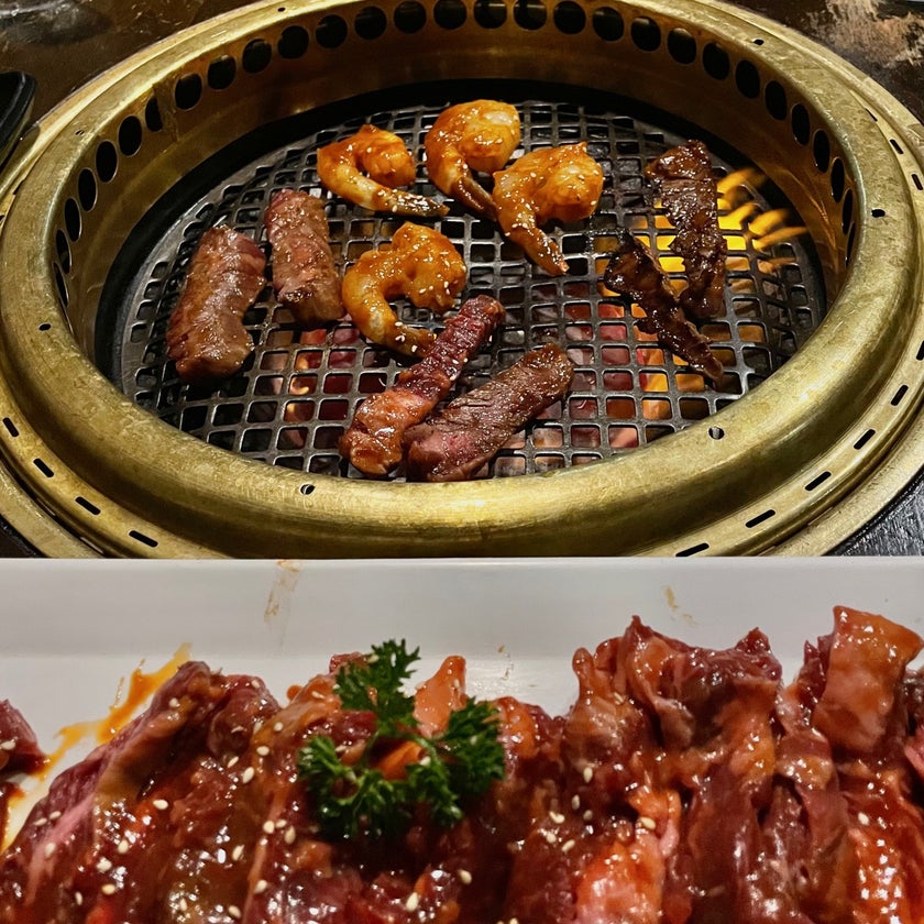 Gyu-Kaku BBQ - BBQ Joint,Japanese Restaurant,Japanese,Barbeque,Asian Fusion - restaurants,bar,beef,lunch,healthy food,barbecue,dinner,great value,happy hour,trendy,good for dates,green tea,s'mores,volcano,good for groups,good for special occasions,kalbi
