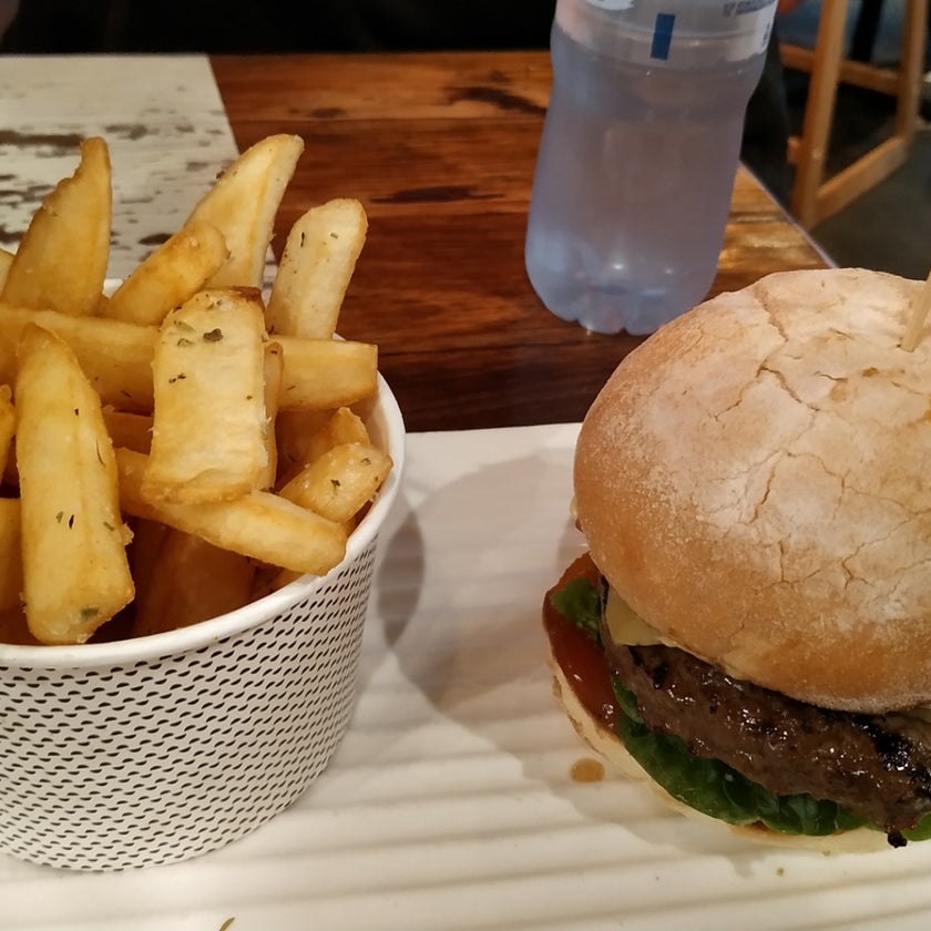 Grill'd - Burger Joint,Burgers - burgers,sunsets,town