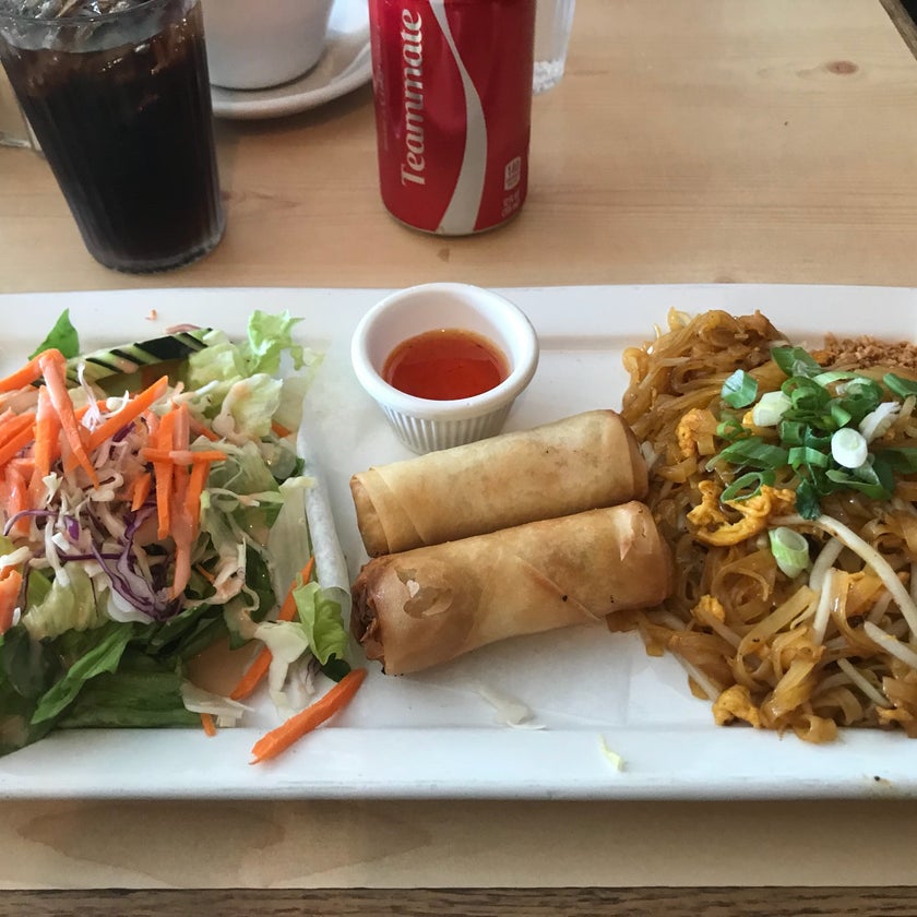 Westwood Thai Cafe - Thai Restaurant - beef,salads,lunch,fried rice,egg rolls,orange chicken,Thai tea,fried wontons,special combination