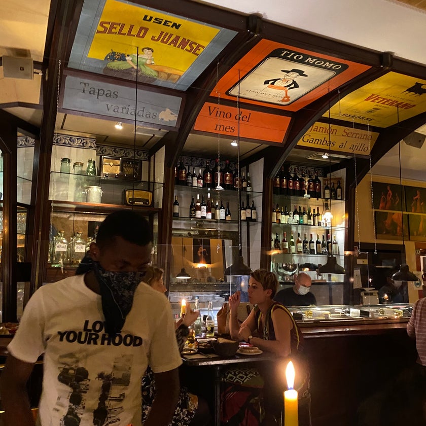 Teatro Tapas - Tapas Restaurant - restaurants,bar,city,crowded,great value,takes reservations,trendy,good for dates,sangria,good for a quick meal,good for groups,chickpeas
