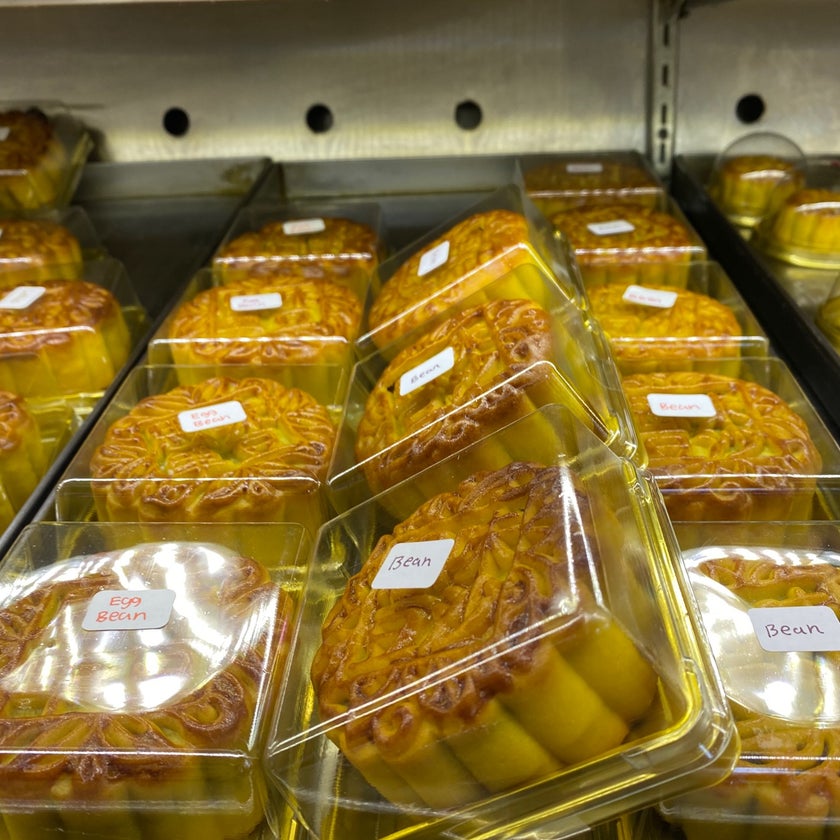 Sweets Bakery - Bakery,Dessert Shop,Chinese Restaurant,Bubble Tea,Bakeries - coffee,good service,desserts,breakfast food,inexpensive,well,pastries,city,great value,curry,cookies,snacks,bakeries,buns,mango,coconut,apples,hot dogs,almonds,good for a quick meal,bubble tea,custard,sesame,mousse,red beans,raisins,scallions,New York cheesecake,sponge cakes,strawberry jam,sweet rice