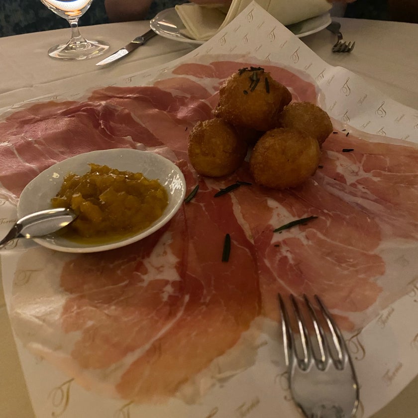 Torrisi - Italian Restaurant,Italian - toast,duck,ham,martinis,grapefruit,tortellini,affogatos,fennel