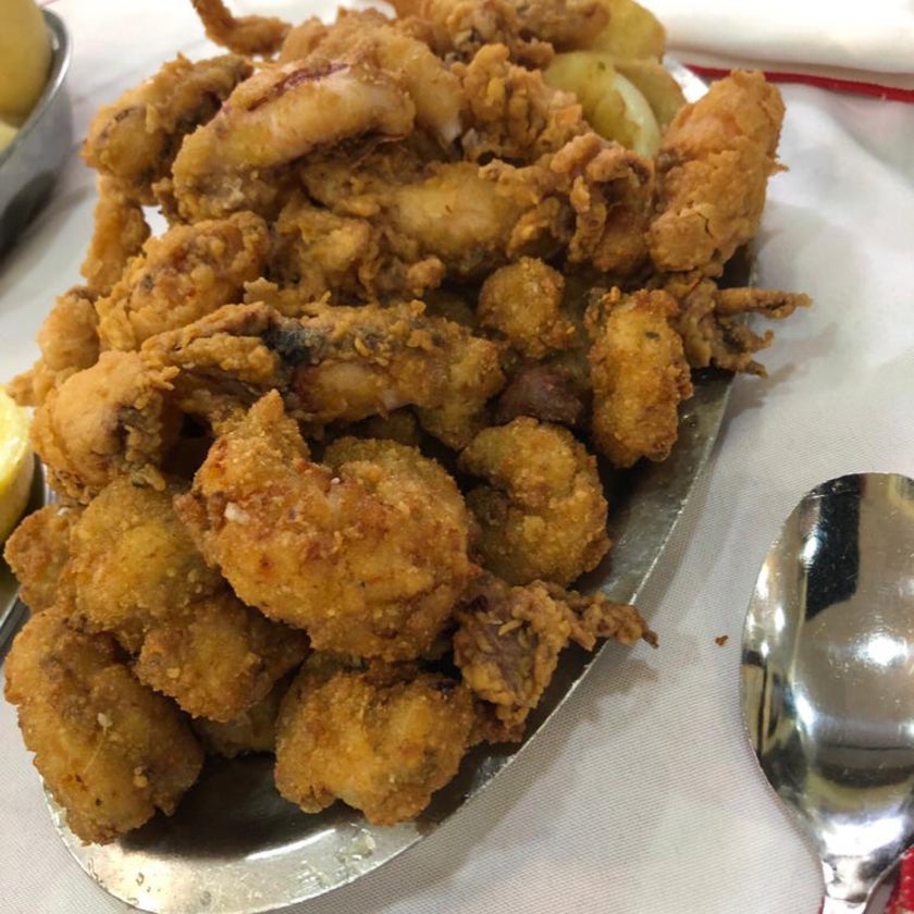 La Gran Taberna - BBQ Joint,Spanish Restaurant,Steakhouse - seafood,dinner,crowded,great value,cute,prints,cash only,lively,good for groups,good for special occasions