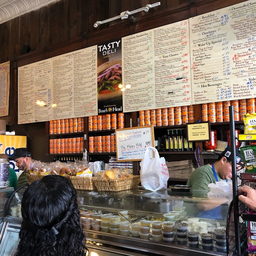 Tasty Deli - Burger Joint,Deli,Sandwich Spot - restaurants,meats,good service,sandwiches,lunch,clean,eggs,great value,mushrooms,wraps,ham,good for a quick meal,cheddar cheese,garlic bread,marinara,Tuscany,Russian dressing,hot mess,veggie supreme