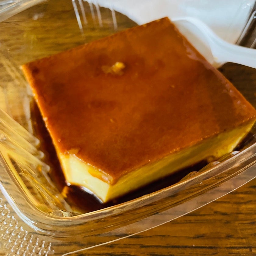 Essex Market - Bakery,Café,Sandwich Spot,Grocery,Public Markets,Food Court - restaurants,coffee,desserts,soup,cheese,lunch,city,restrooms,market,spacious,cupcakes,baked goods,roast beef sandwiches,good for singles,vendors