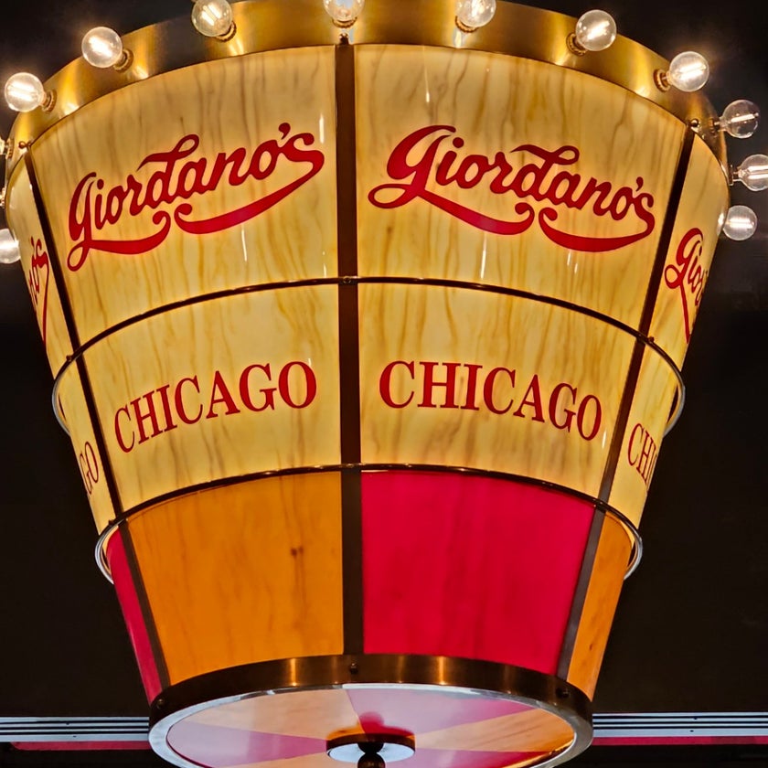 Giordano's - Pizzeria - bar,meats,pizza,cheese,salads,well,lunch,town,pizzeria,city,dinner,crowded,great value,sausage,takes reservations,garlic,mushrooms,tourism,appetizers,island,takeout,good for dates,spinach,off-menu items,bruschetta,good for groups,good for special occasions,Sam Adams,black olives,best deep,chicago classic