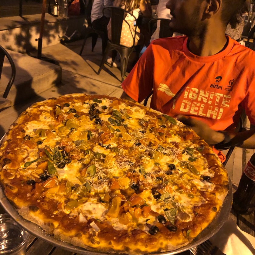 Tenth Street Pasta & Pizza - Pizzeria,Pizza,Italian - bar,pizza,fresh mozzarella