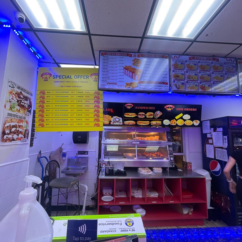 Crown Fried Chicken - Burger Joint,Fried Chicken Joint,American Restaurant - 