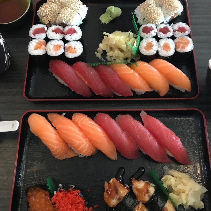 Yuki Hana - Japanese Restaurant - bar,healthy food,sushi,dinner,great value,trendy,good for dates,spinach,good for special occasions